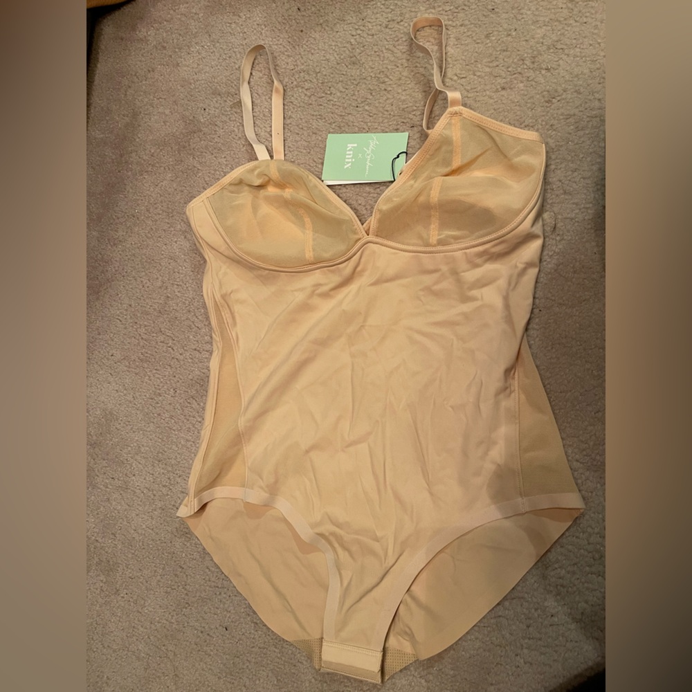 Knix X Ashley Graham Mesh deep -v bodysuit